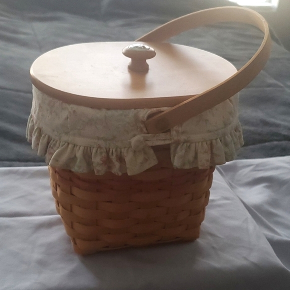 🌟2001 Longaberger Woodcraft Basket W/ Liner - Picture 4 of 10
